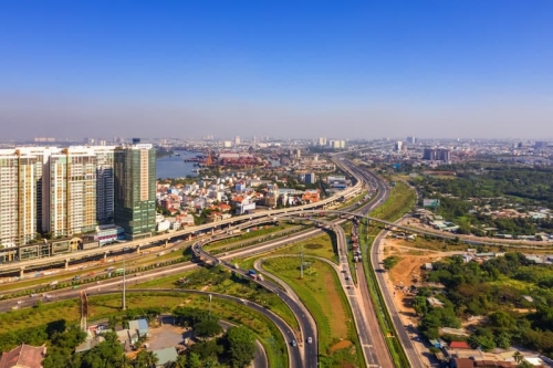 Dân đầu tư tranh từng suất mua nhà phố trong cơn sốt đất